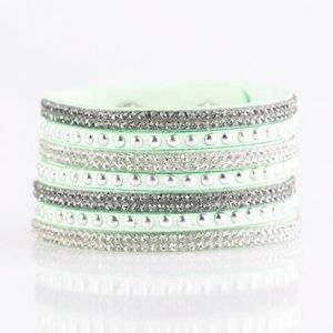 5 for $25! Paparazzi green urban Wrap Bracelet